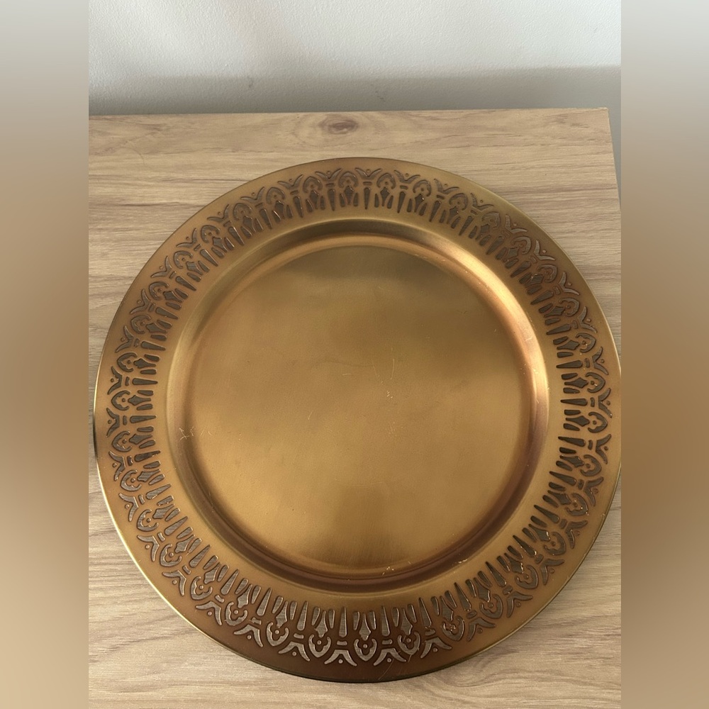 Williams Sonoma Gold Serveware Tray/ Charger 13 in diameter Laser Cut Out Rim